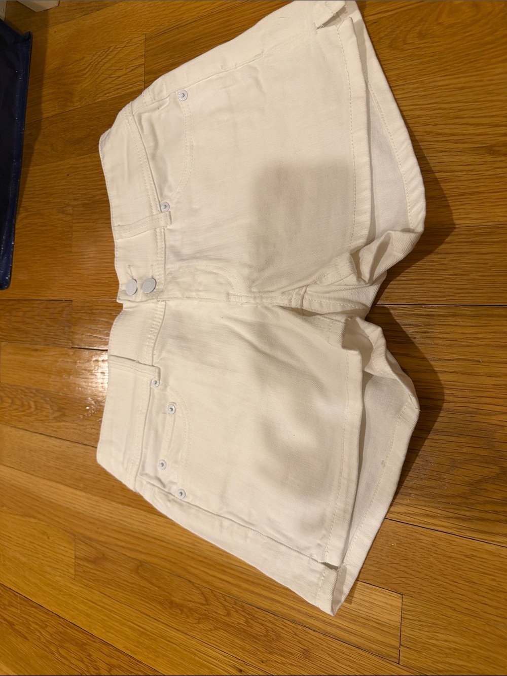 LONDONJEAN White Women's Denim Shorts